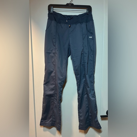 Grey’s Anatomy Scrub Set  Medium Top/Small Pants in Steel - Picture 4 of 5